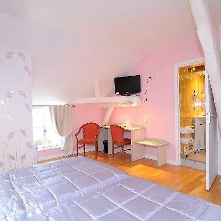 Logis Aux 3*