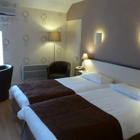 Hotel Logis Restaurant Aux 3*