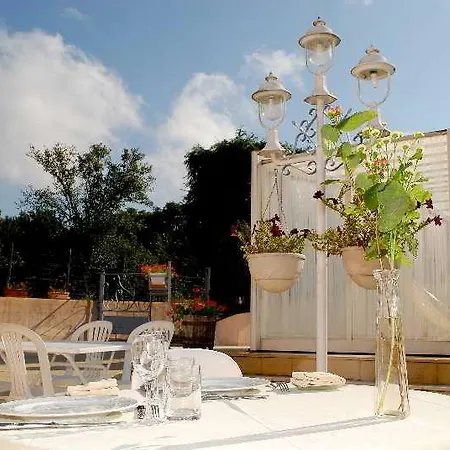 Hotel Logis Restaurant Aux 3*