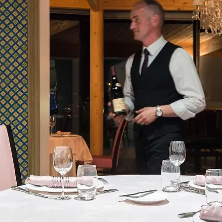 Logis Restaurant Aux Maisons-lès-Chaource