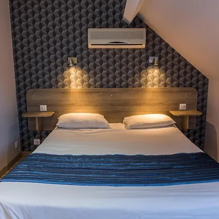 Szálloda Logis Hotel Restaurant Aux Maisons