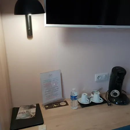 Szálloda Logis Hotel Restaurant Aux Maisons