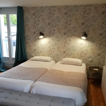 Logis Hotel Restaurant Aux Maisons Szálloda 3*