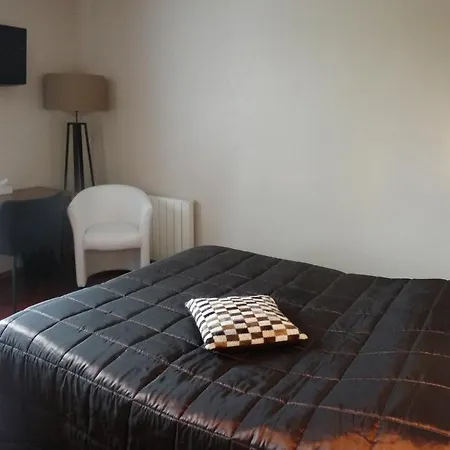 Logis Hotel Restaurant Aux Maisons 3* Maisons-lès-Chaource