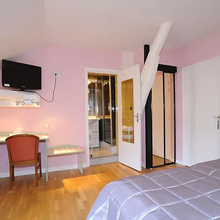 Aux Maisons, The Originals Relais (Relais du Silence) Hotel