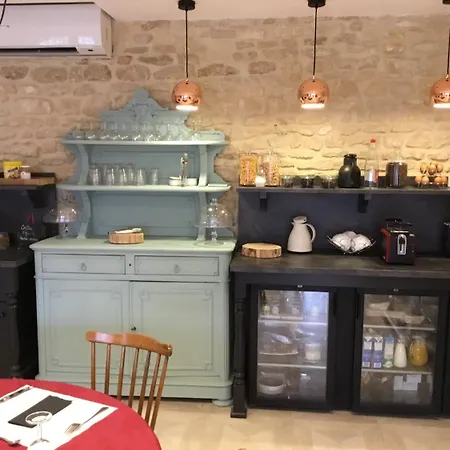 Logis Hotel Restaurant Aux Maisons Szálloda