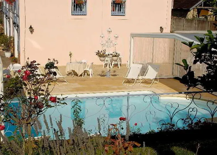 Hotel Logis Restaurant Aux Maisons-lès-Chaource