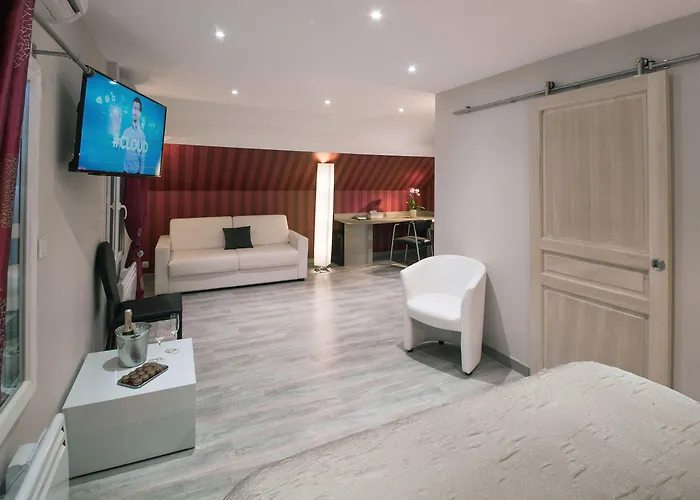 Hotel Logis Restaurant Aux 3*