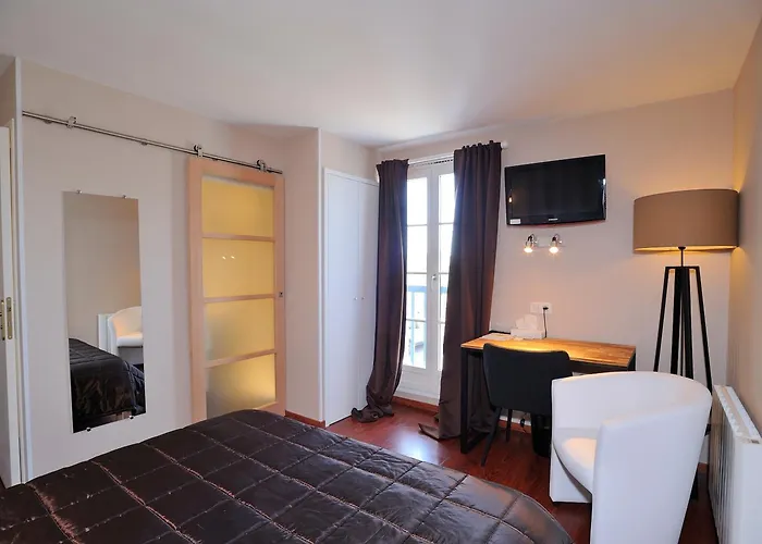 Logis Restaurant Aux Hotel